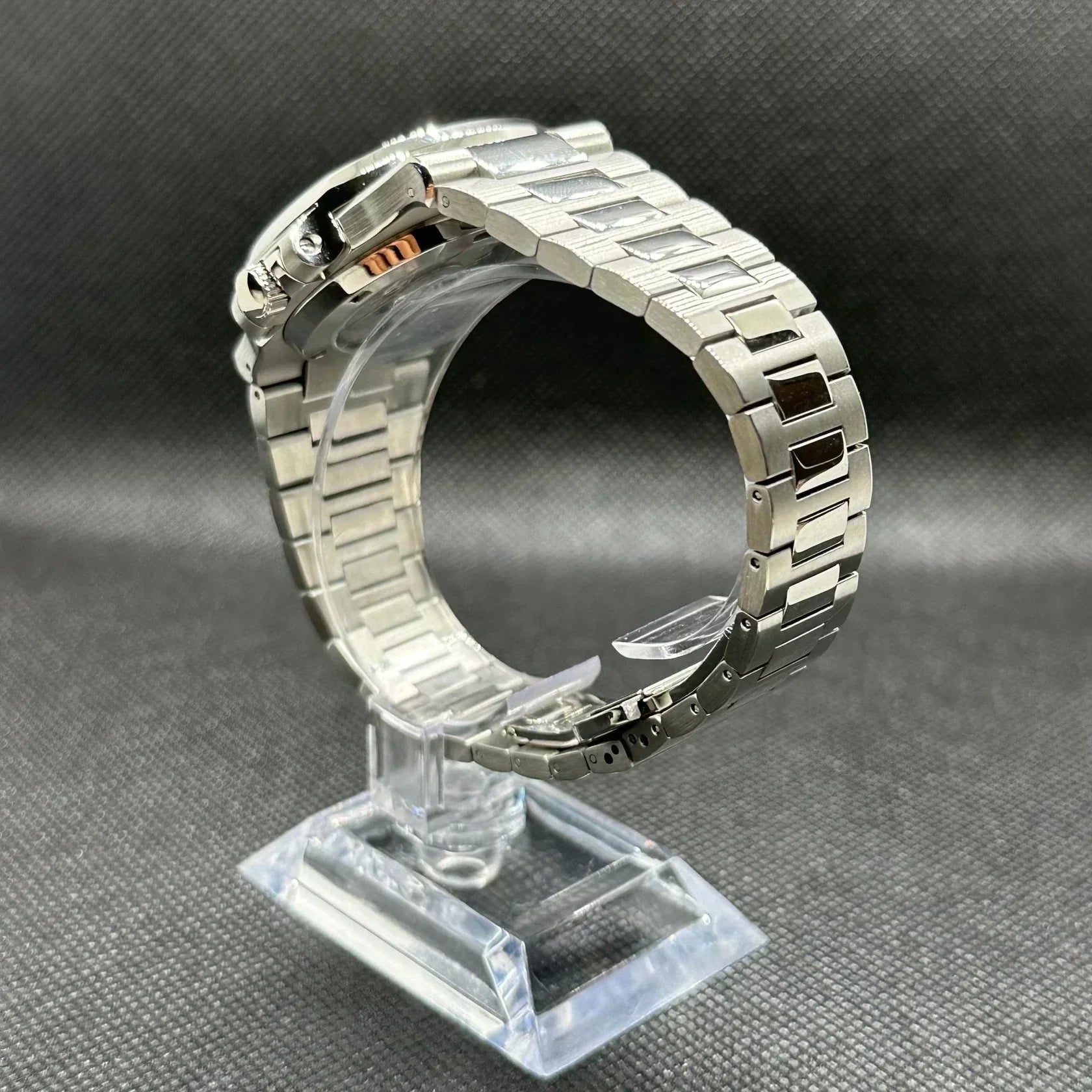 Nautilus Black
