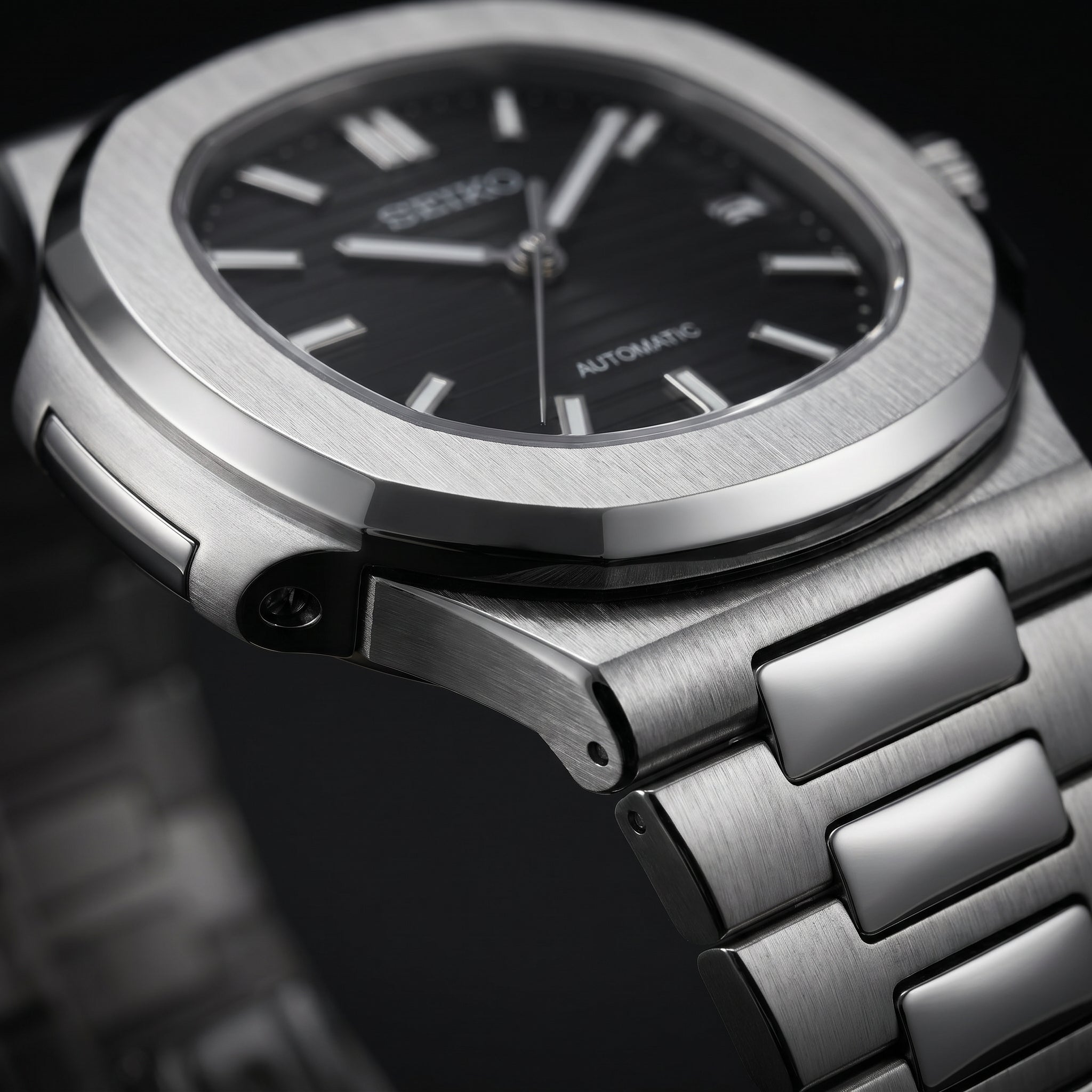 Nautilus Black