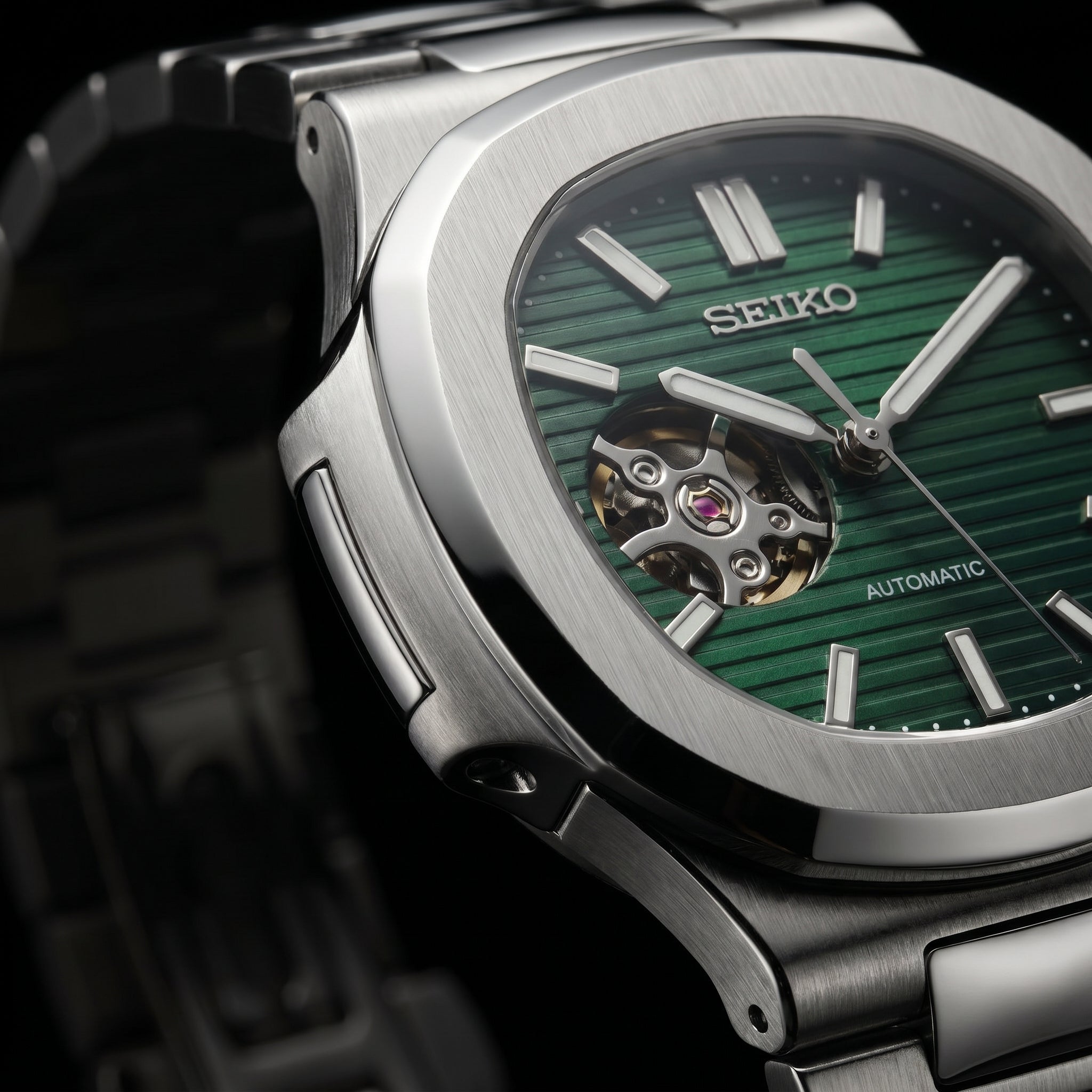 Nautilus Green Open Heart