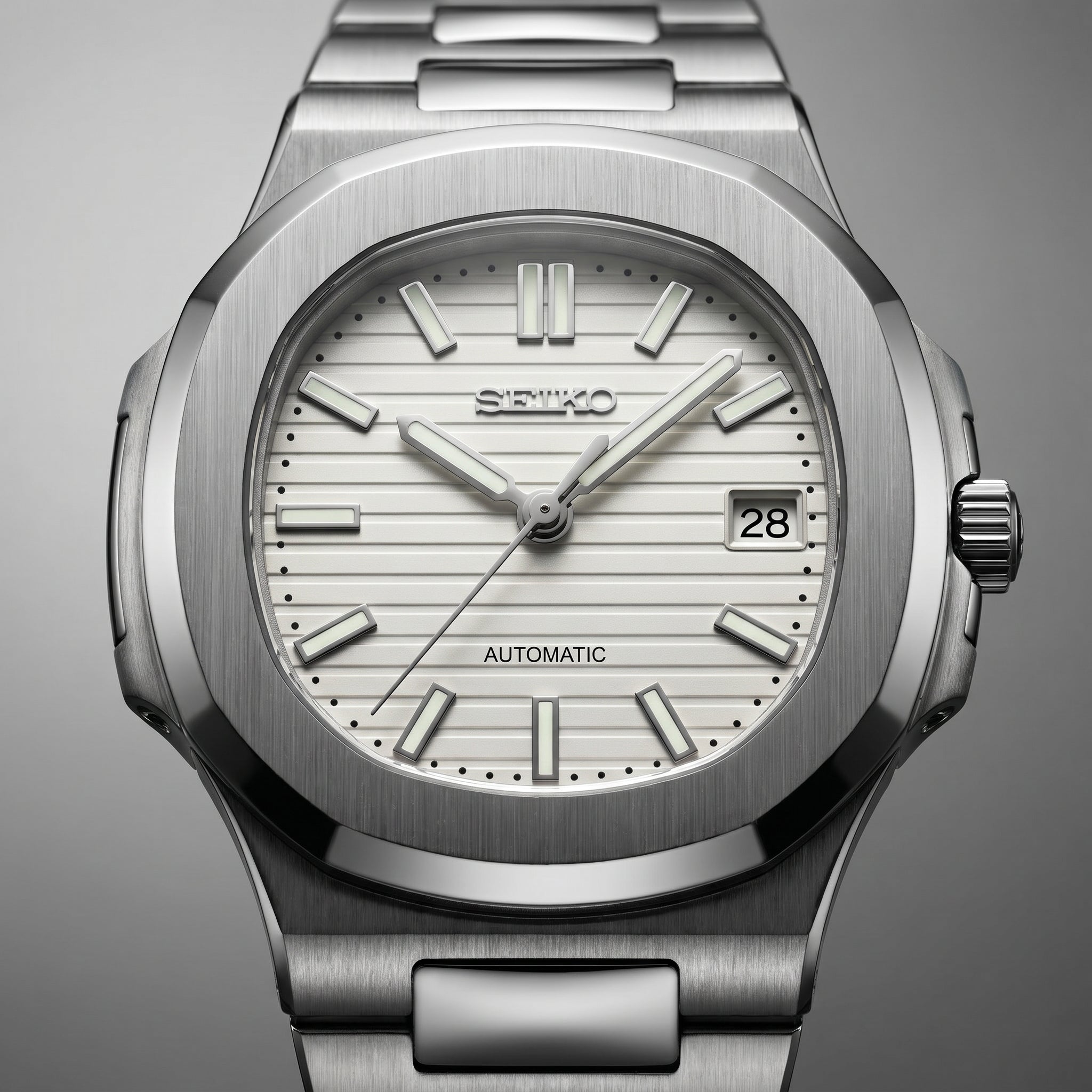 Nautilus White
