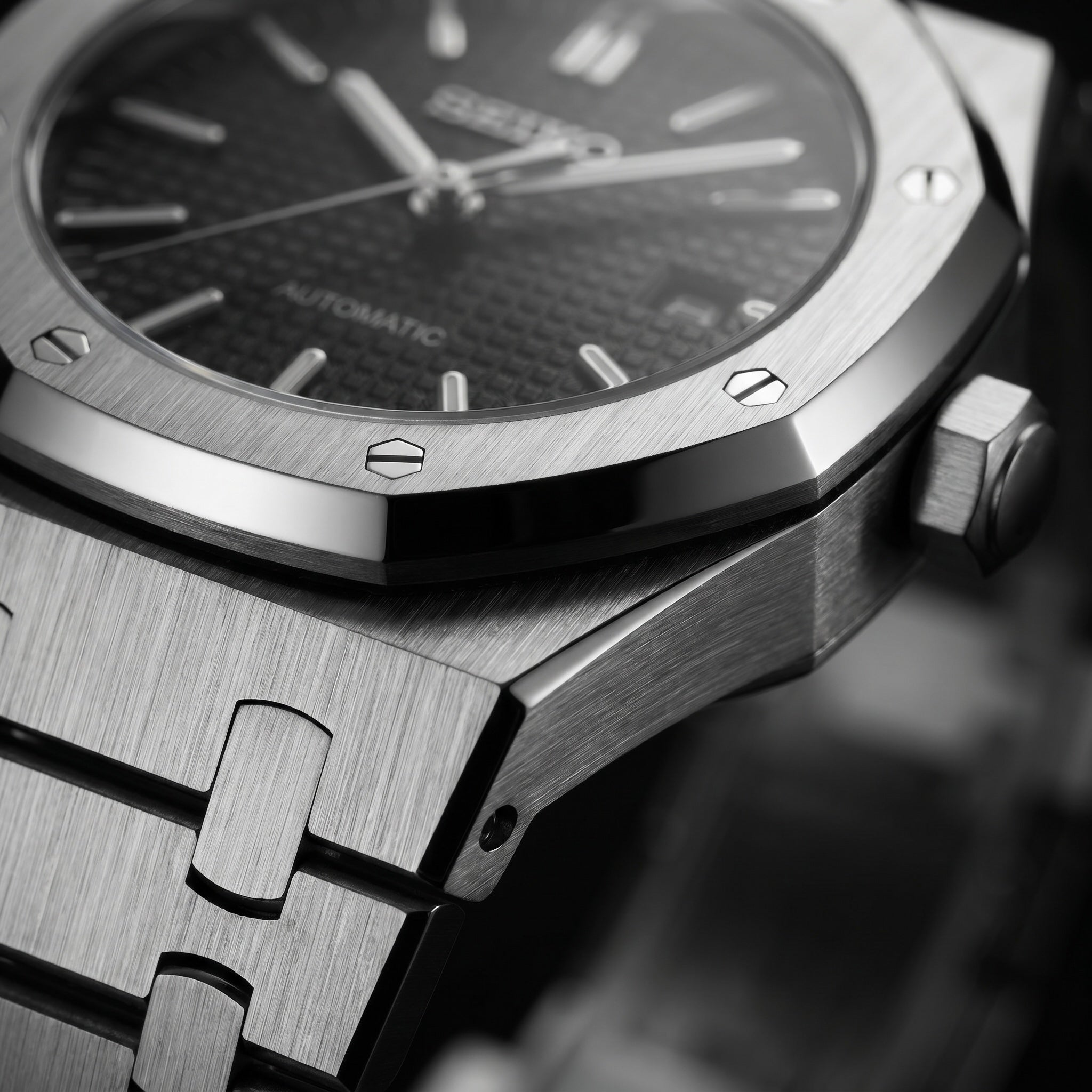Royal Oak Black
