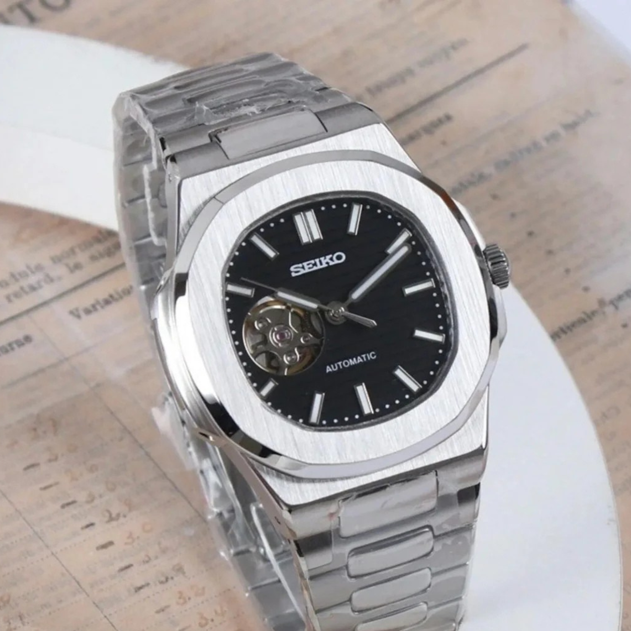Nautilus Black Open Heart