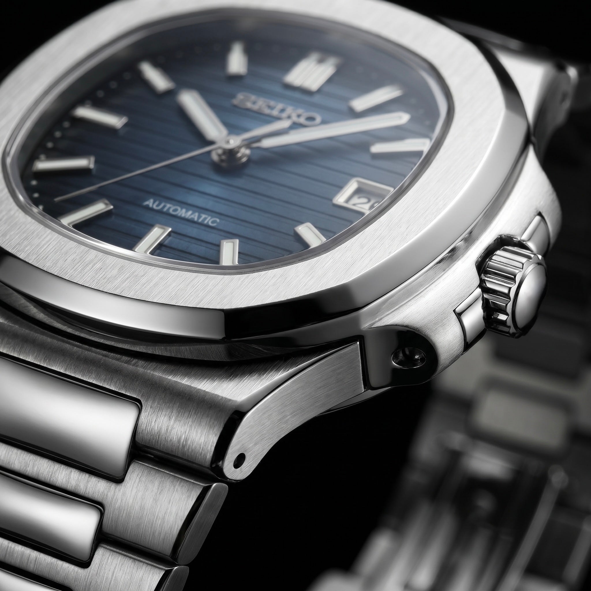 Nautilus Midnight Blue