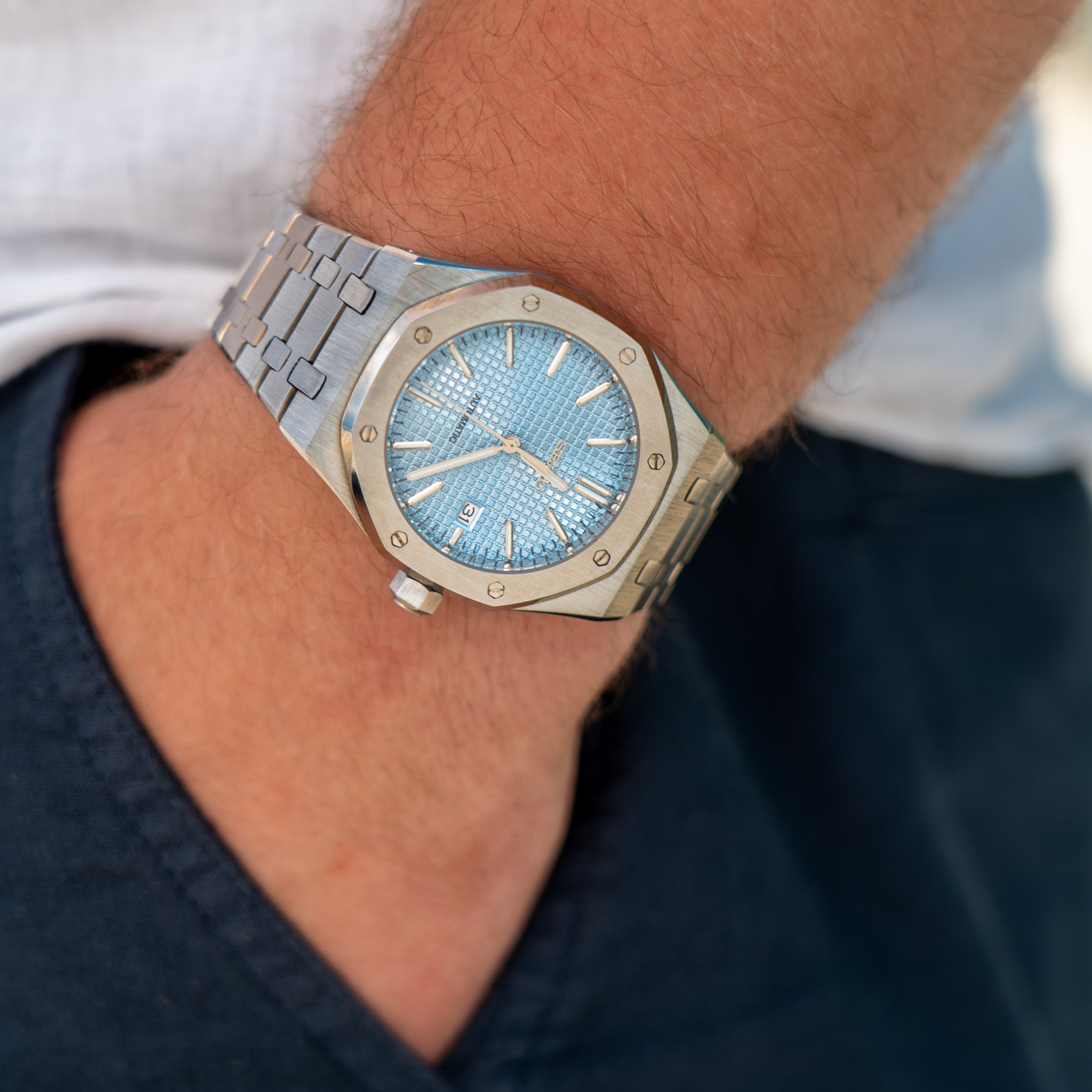 Royal Oak Ice Blue