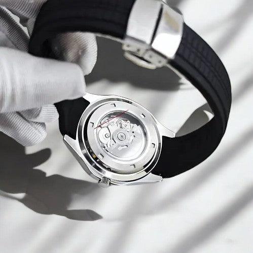Aquanaut Black & Silver